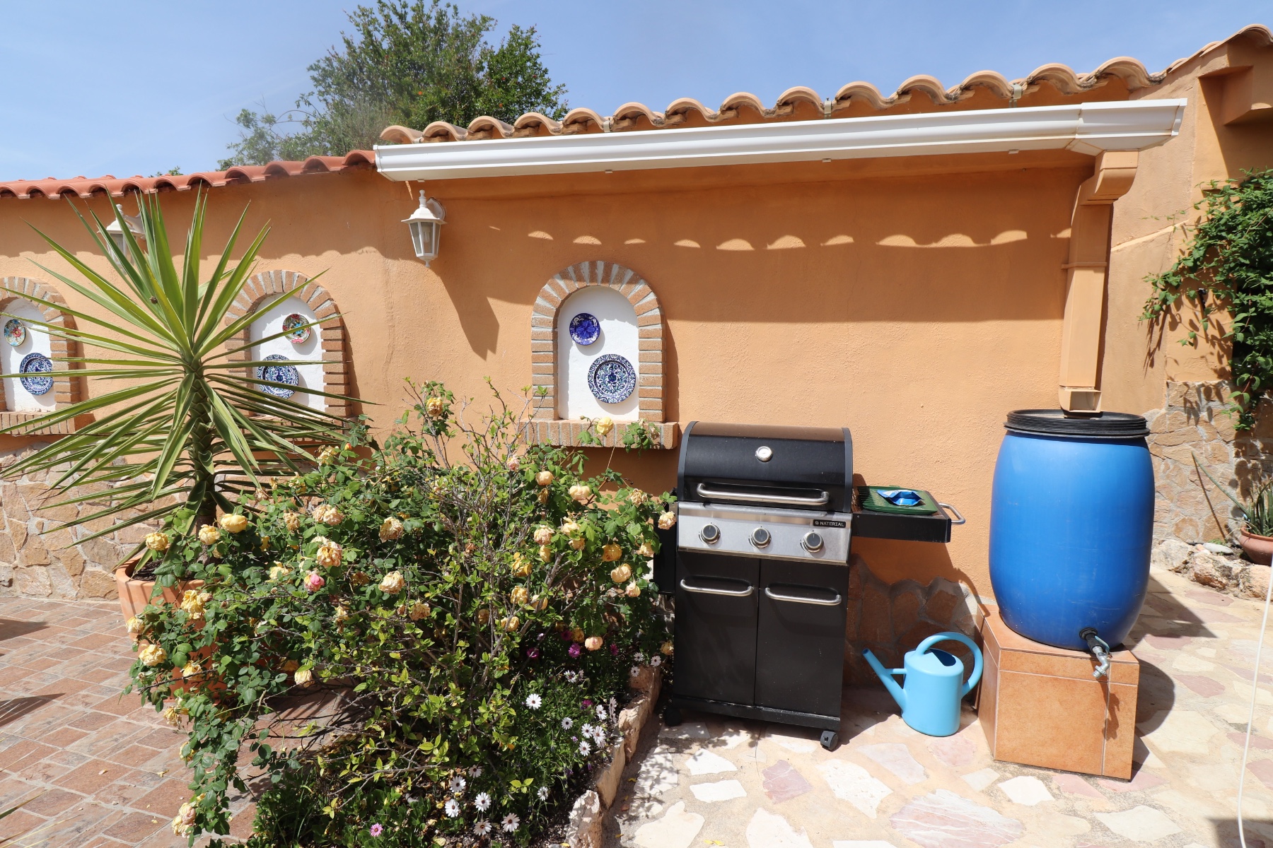 For sale - 5 Bedroom 2 Bathroom Country House in Hondón de las Nieves - Inland  - Alicante