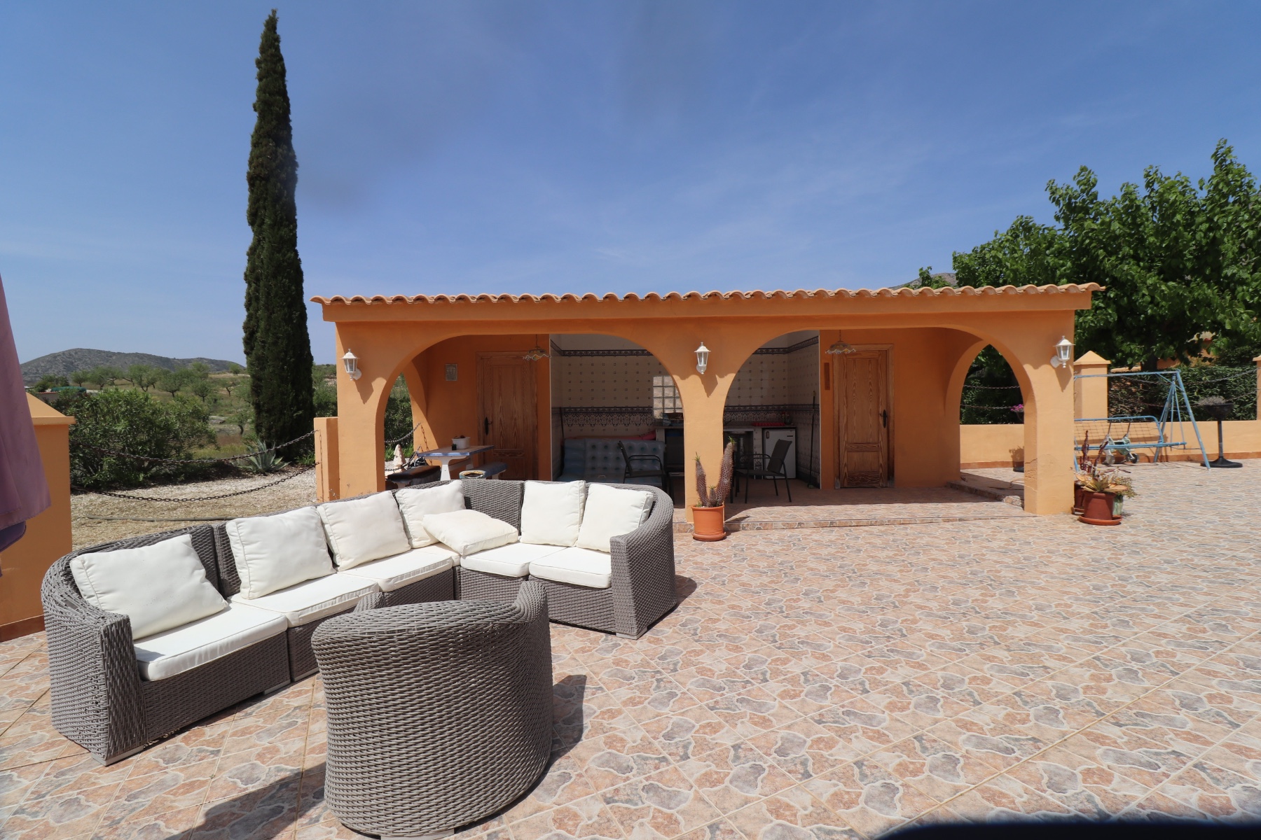 For sale - 5 Bedroom 2 Bathroom Country House in Hondón de las Nieves - Inland  - Alicante