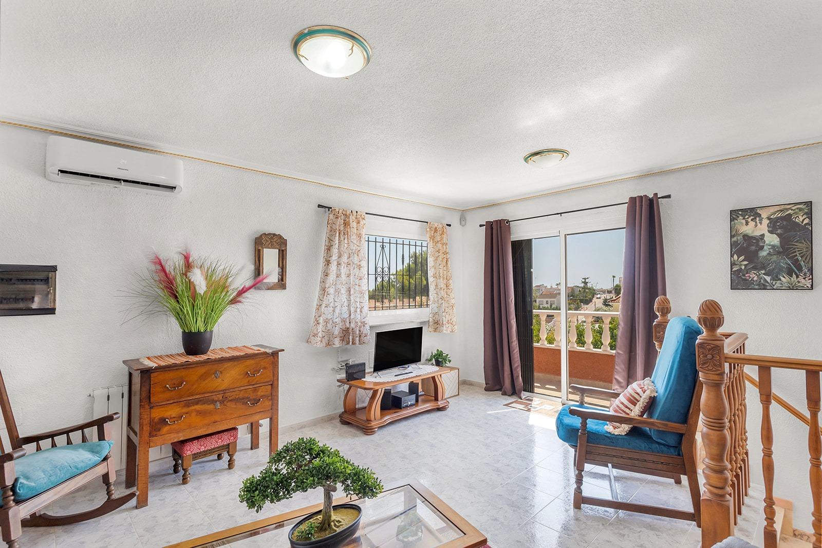 For sale - 4 Bedroom 3 Bathroom Villa in Torrevieja - Los Balcones - Los Altos Del Edén  - Alicante