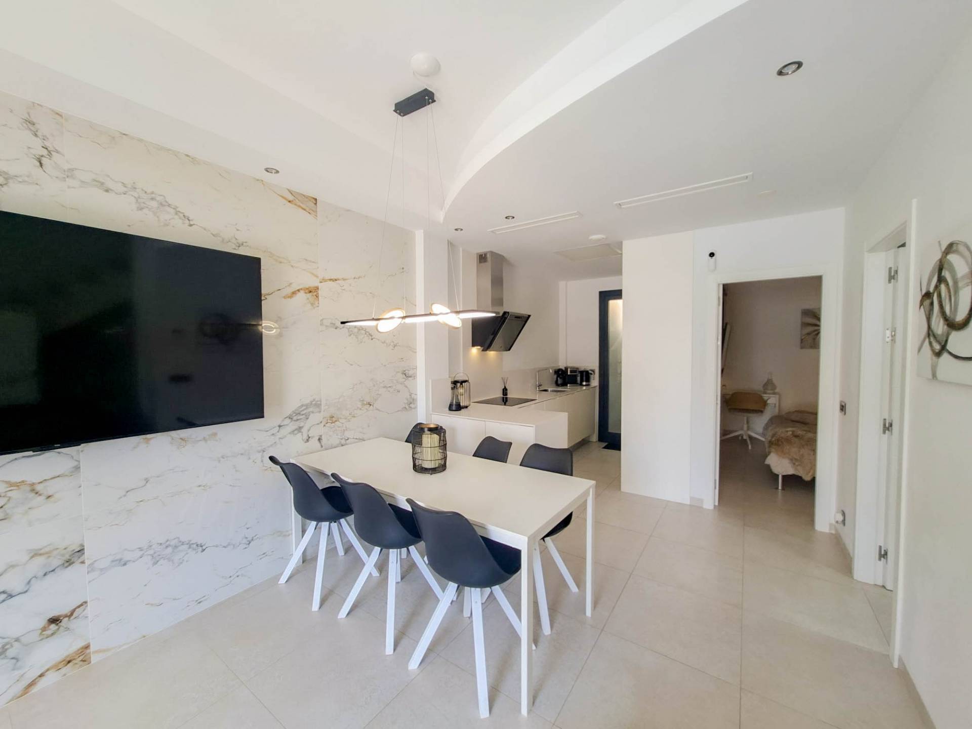 For sale - 3 Bedroom 3 Bathroom Villa in Villamartin - Costa Blanca  - Alicante