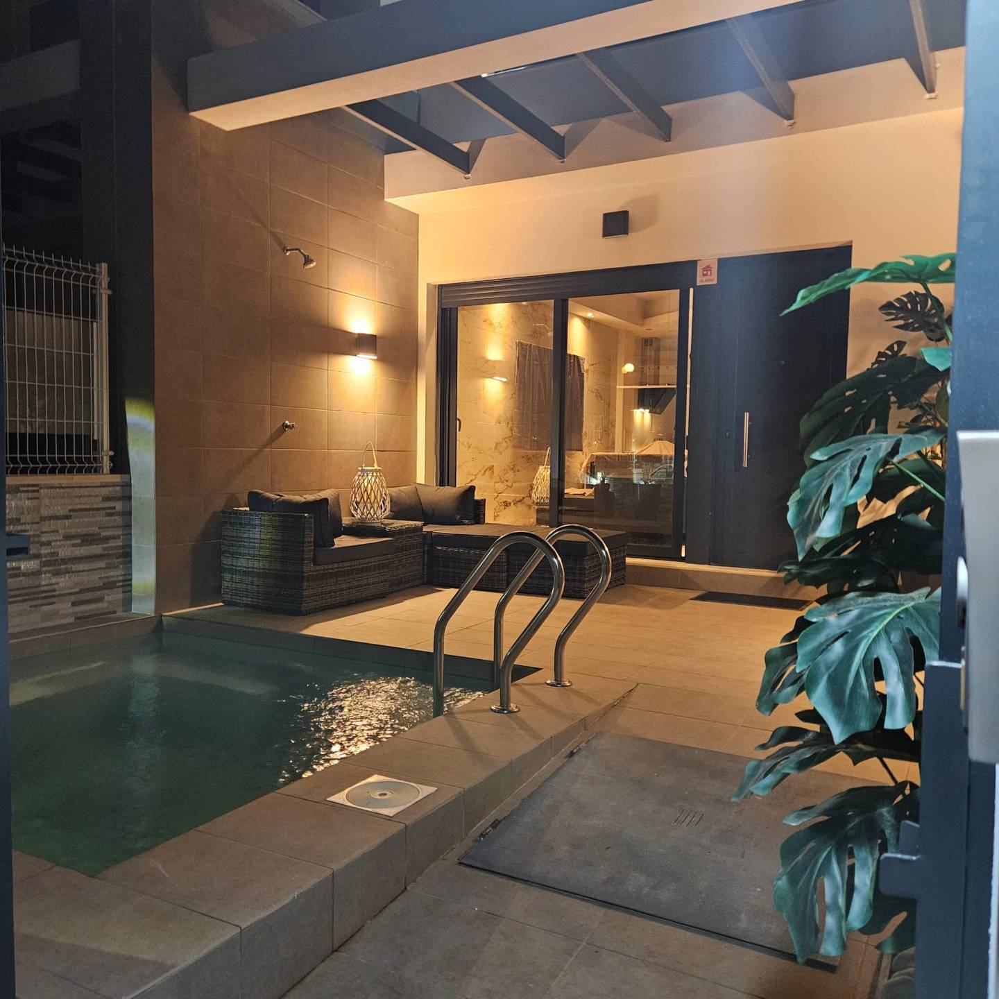 For sale - 3 Bedroom 3 Bathroom Villa in Villamartin - Costa Blanca  - Alicante