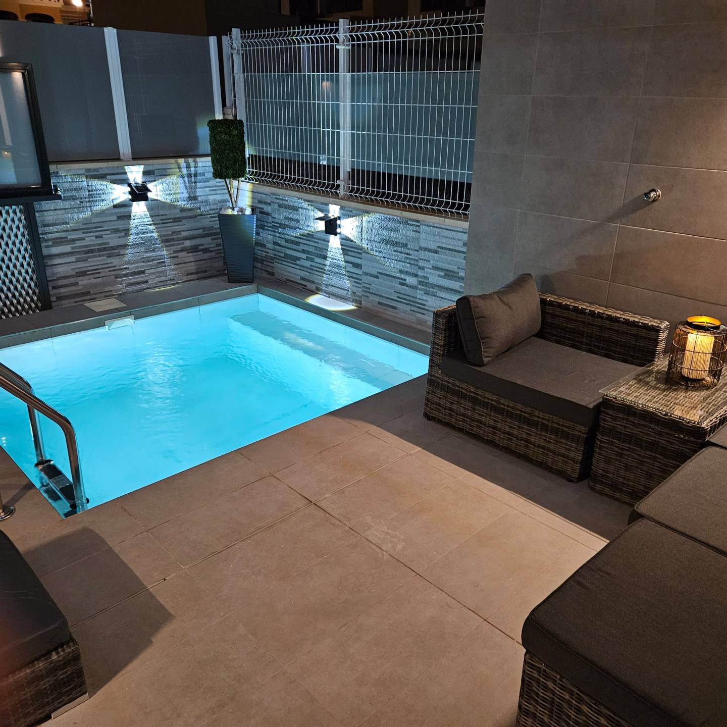 For sale - 3 Bedroom 3 Bathroom Villa in Villamartin - Costa Blanca  - Alicante
