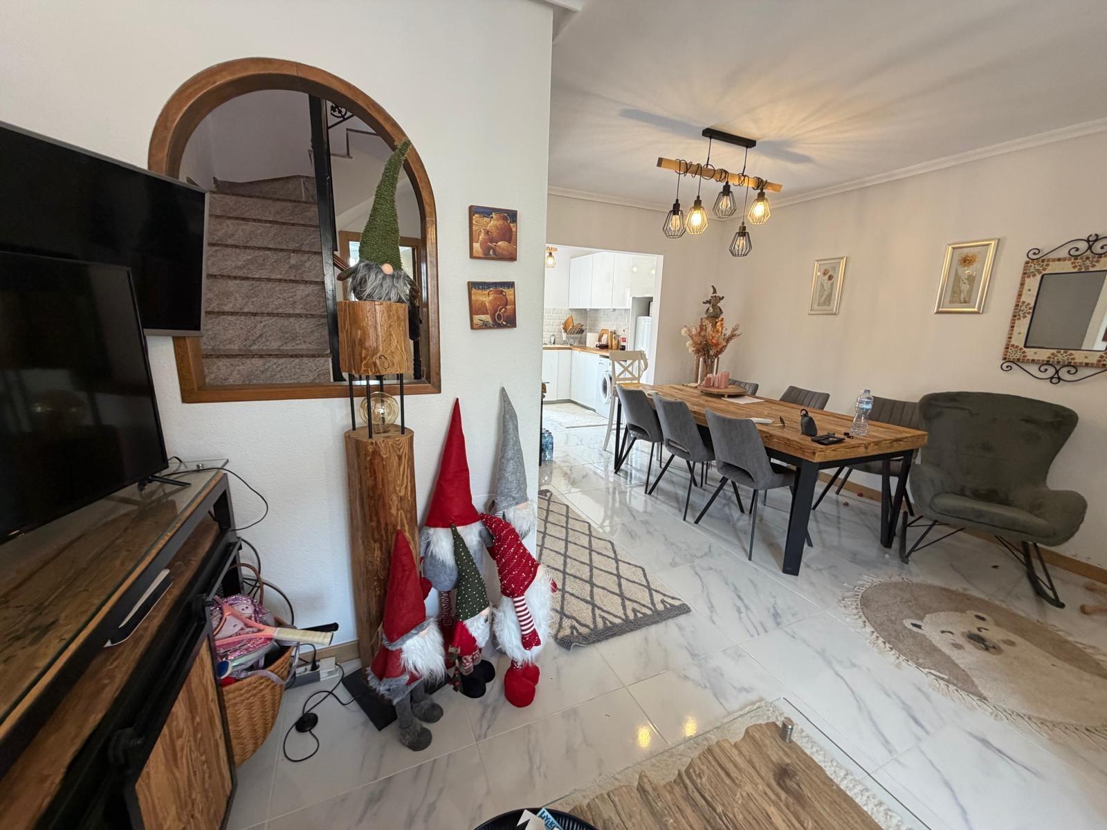 For sale - 3 Bedroom 2 Bathroom Bungalow in Torrevieja - Zona Los Frutales  - Alicante