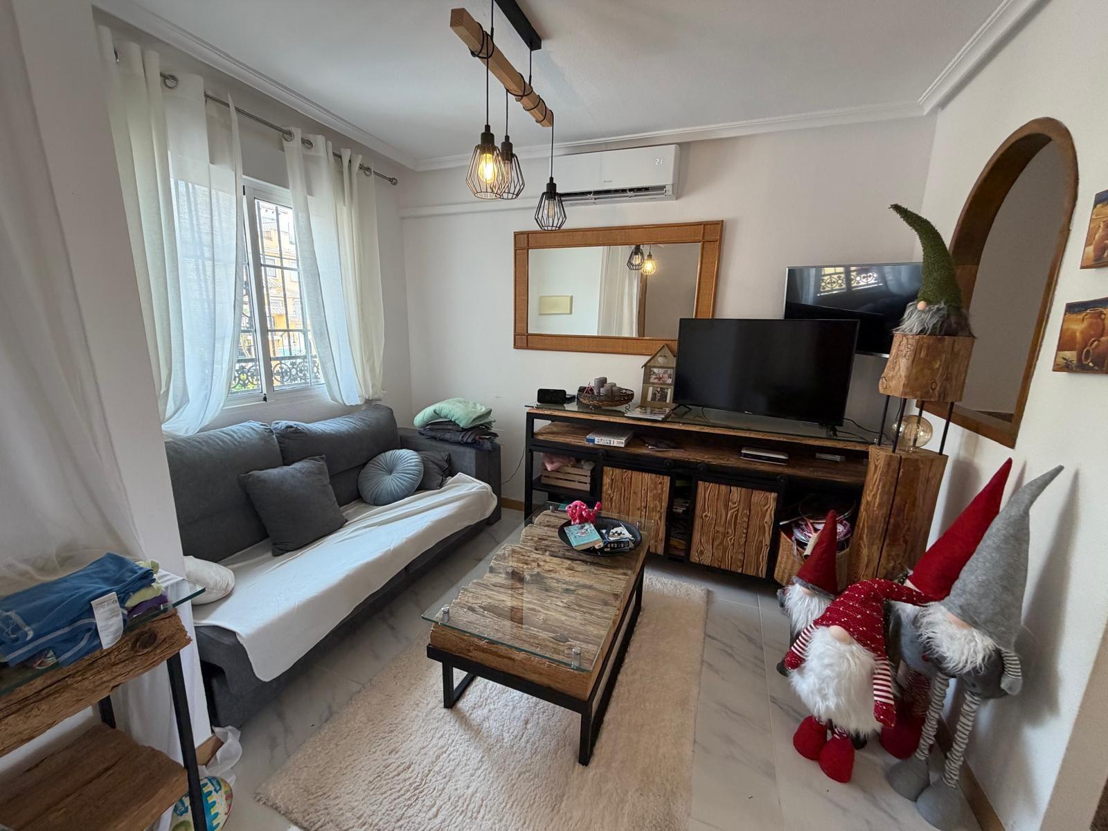 For sale - 3 Bedroom 2 Bathroom Bungalow in Torrevieja - Zona Los Frutales  - Alicante