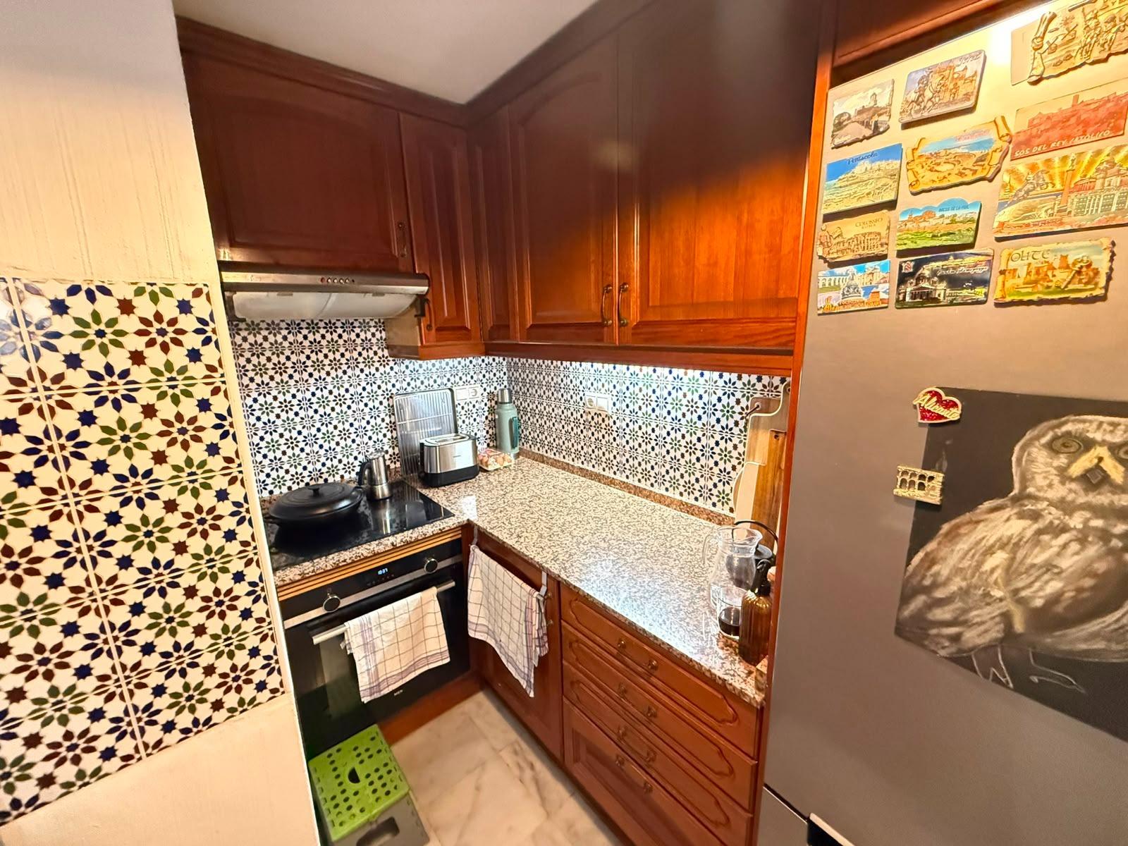 For sale - 3 Bedroom 2 Bathroom Apartment in Torrevieja - Playa De Los Locos  - Alicante