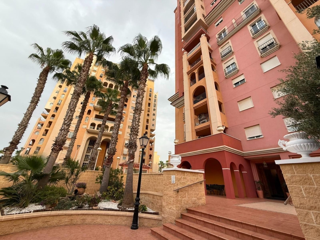 3 Bedroom 2 Bathroom Apartment in Torrevieja