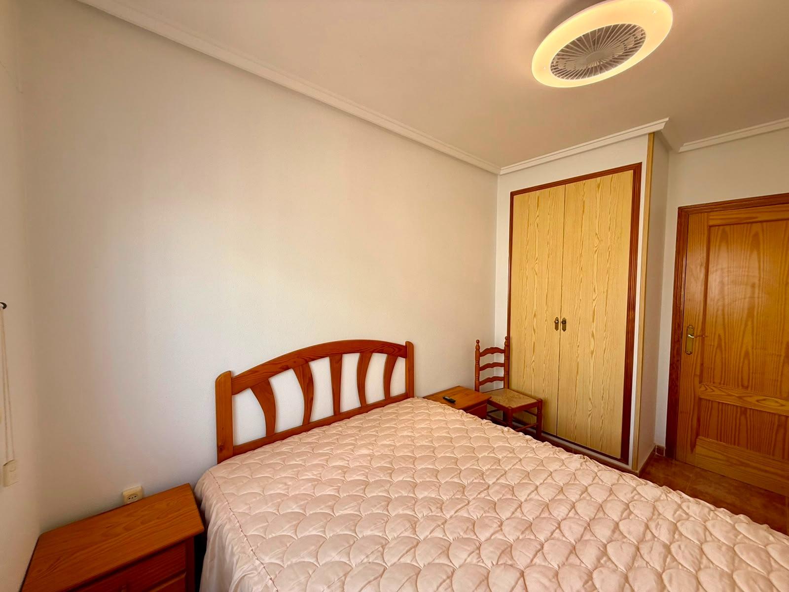 For sale - 3 Bedroom 2 Bathroom Penthouse in Torrevieja - Playa Del Cura  - Alicante