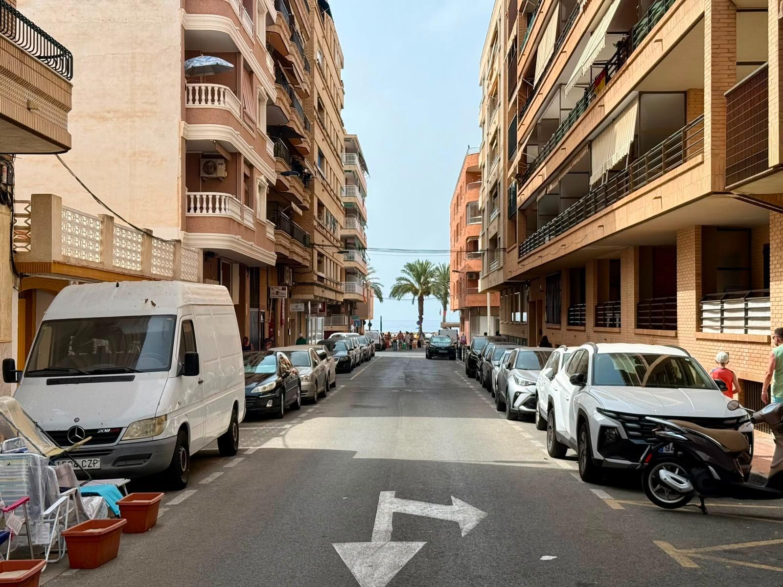 For sale - 3 Bedroom 2 Bathroom Penthouse in Torrevieja - Playa Del Cura  - Alicante