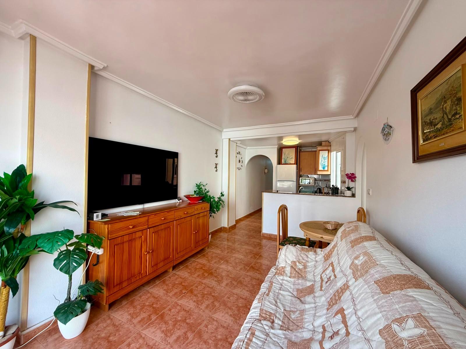 For sale - 3 Bedroom 2 Bathroom Penthouse in Torrevieja - Playa Del Cura  - Alicante