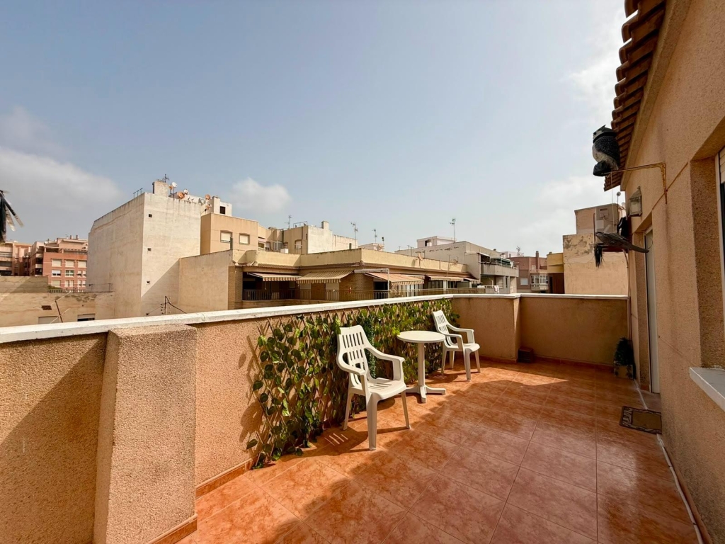 3 Bedroom 2 Bathroom Penthouse in Torrevieja