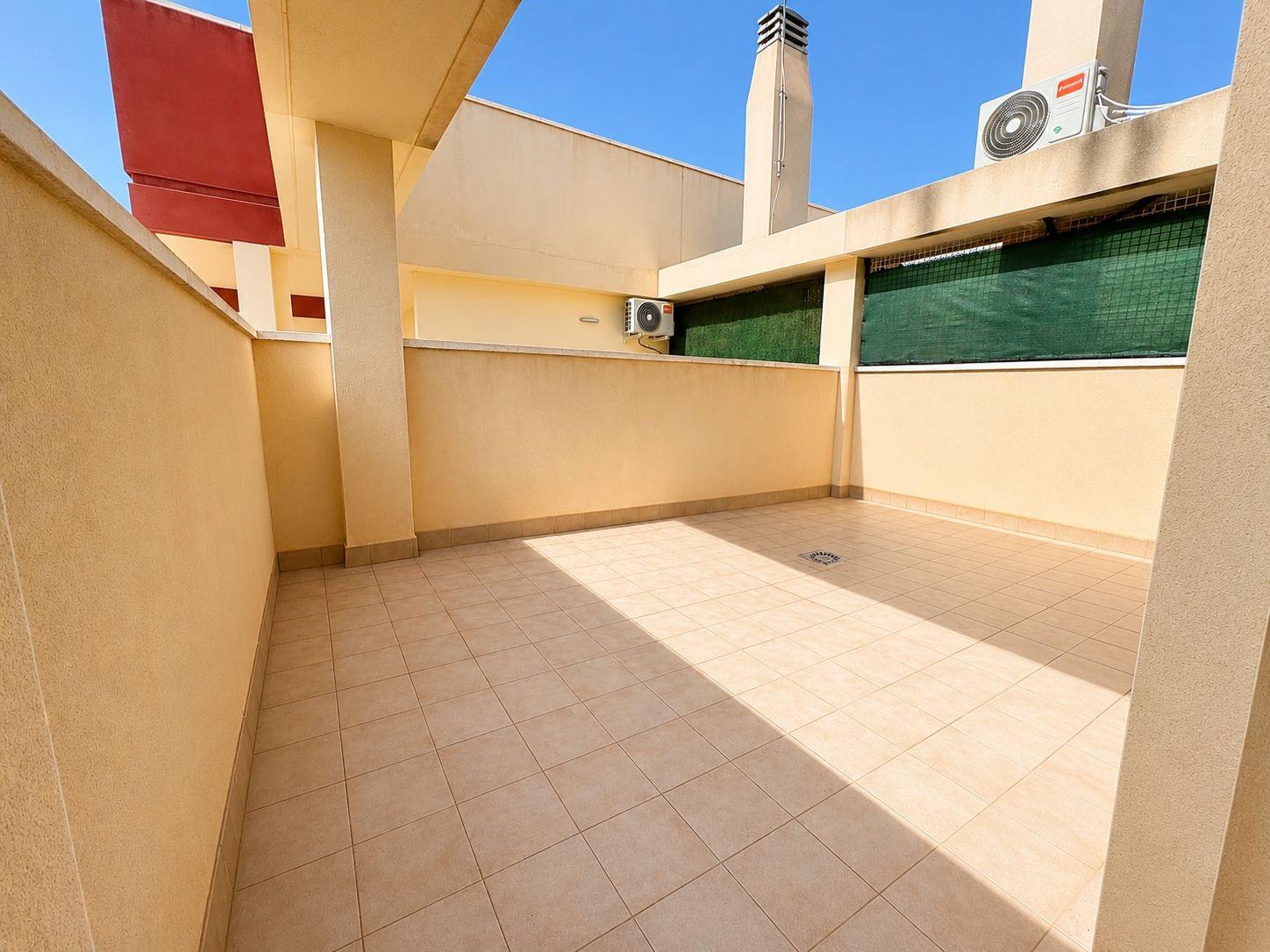 For sale - 3 Bedroom 2 Bathroom Penthouse in Orihuela Costa - Lomas De Cabo Roig  - Alicante