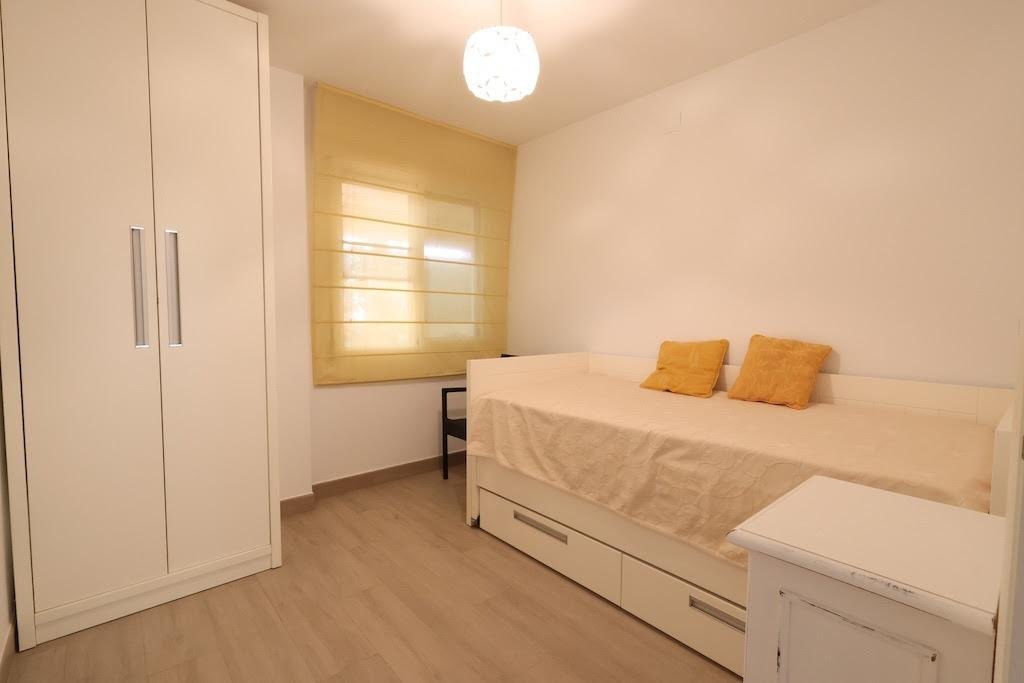 For sale - 3 Bedroom 2 Bathroom Apartment in Orihuela Costa - Costa Blanca  - Alicante