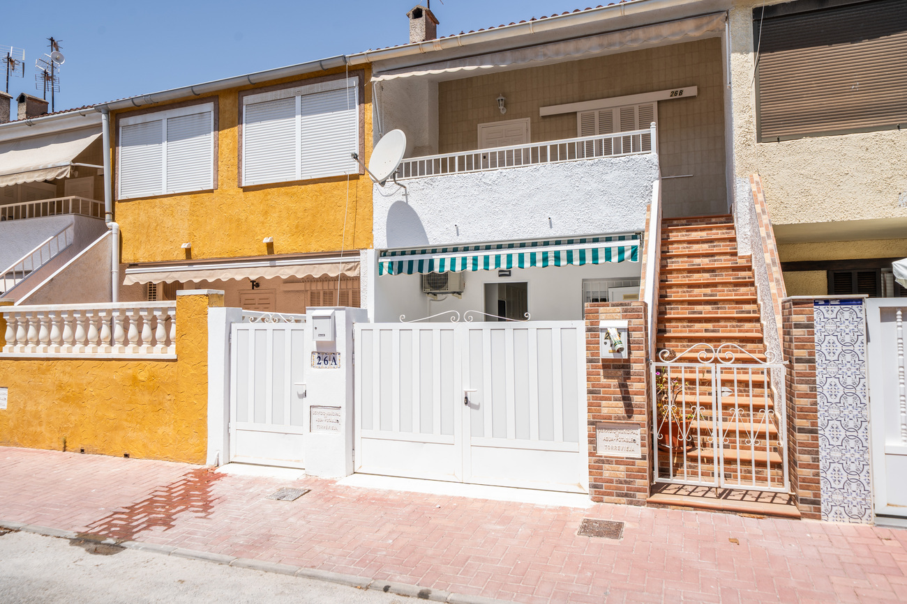 For sale - 2 Bedroom 1 Bathroom Apartment in Torrevieja - La Veleta  - Alicante
