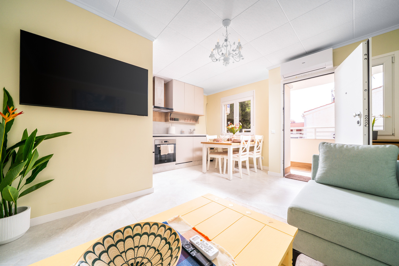 For sale - 2 Bedroom 1 Bathroom Apartment in Torrevieja - La Veleta  - Alicante