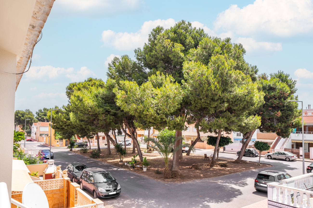 For sale - 2 Bedroom 1 Bathroom Apartment in Torrevieja - La Veleta  - Alicante