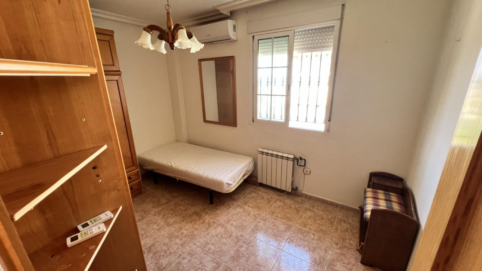 For sale - 3 Bedroom 2 Bathroom Villa in Torrevieja - aguas nuevas  - Alicante