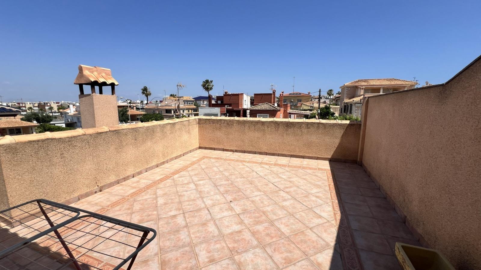 For sale - 3 Bedroom 2 Bathroom Villa in Torrevieja - aguas nuevas  - Alicante