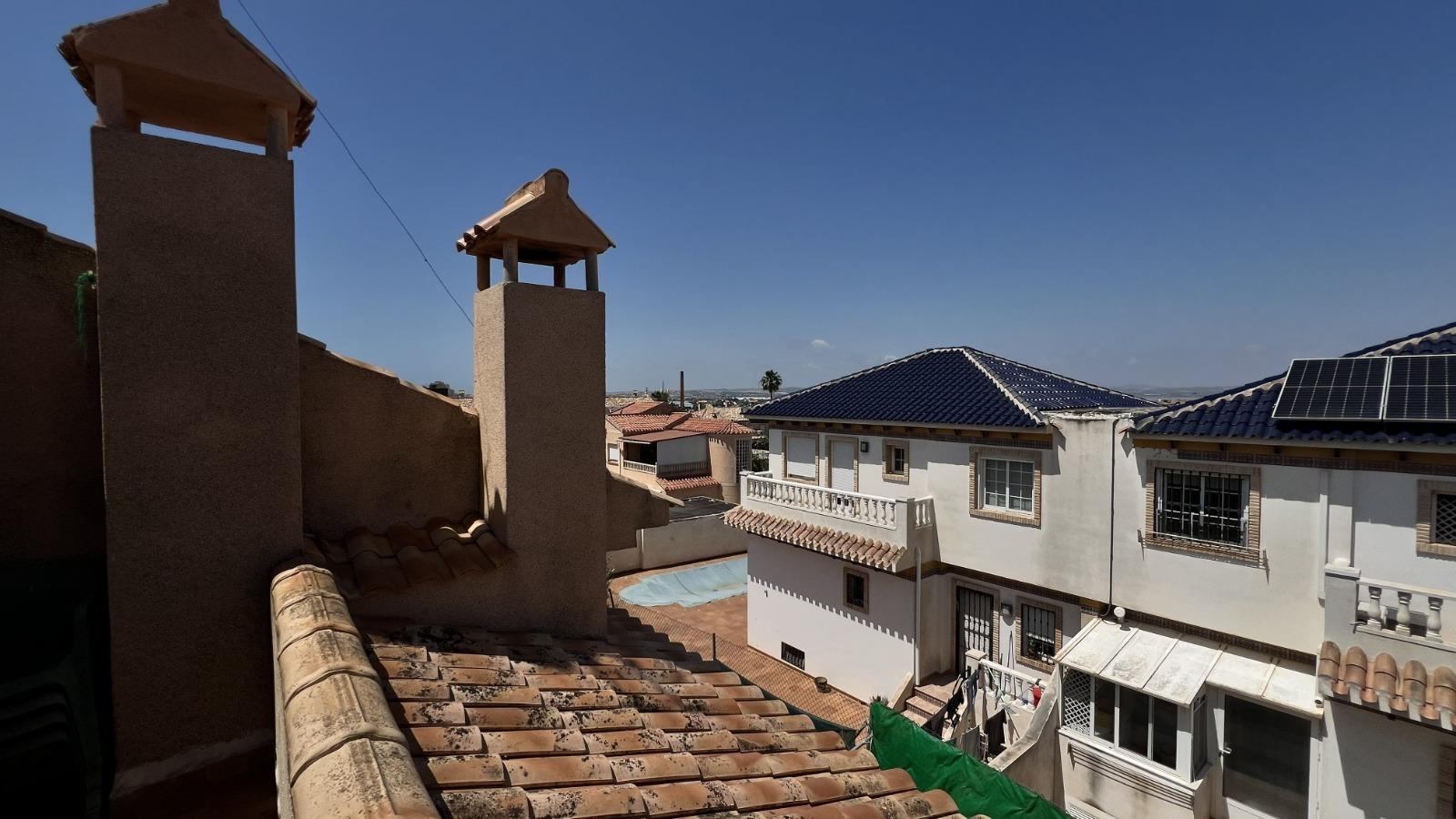 For sale - 3 Bedroom 2 Bathroom Villa in Torrevieja - aguas nuevas  - Alicante