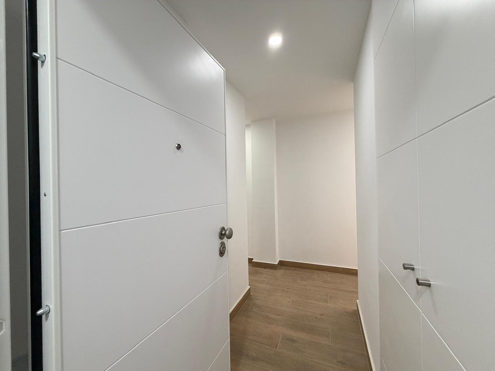 For sale - 2 Bedroom 2 Bathroom Apartment in Torrevieja - Estacion De Autobuses  - Alicante