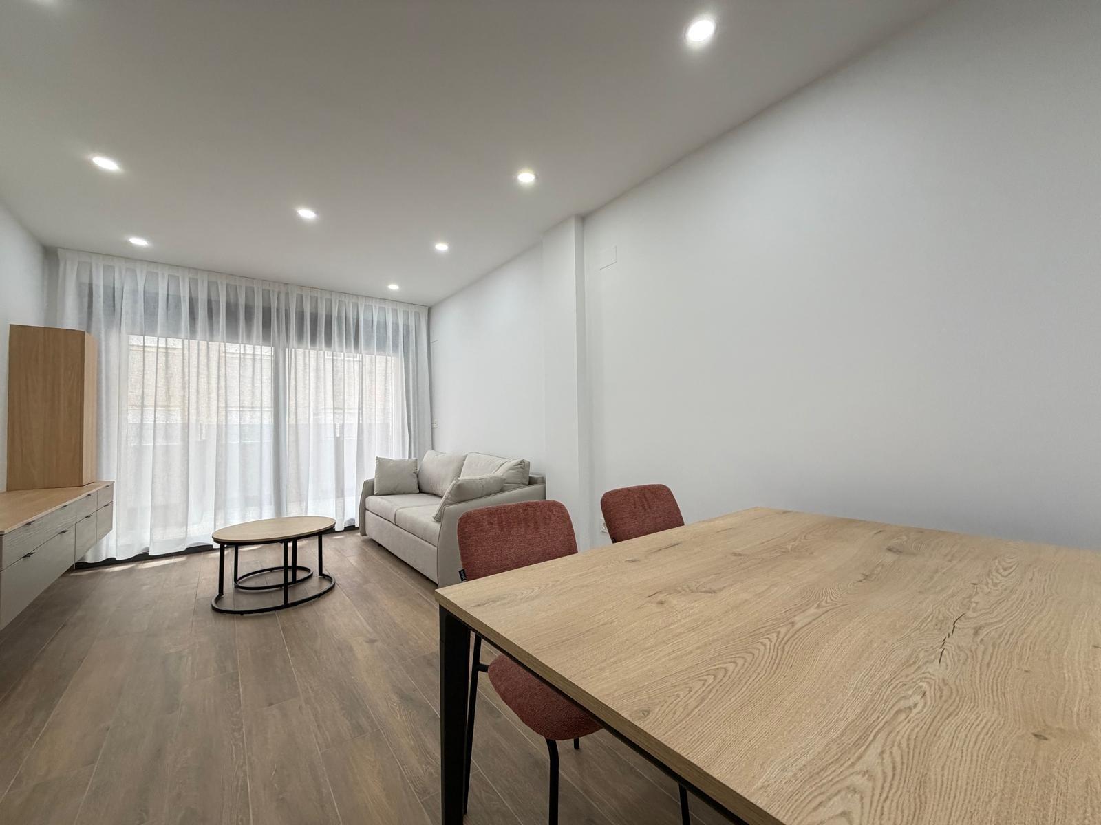 For sale - 2 Bedroom 2 Bathroom Apartment in Torrevieja - Estacion De Autobuses  - Alicante