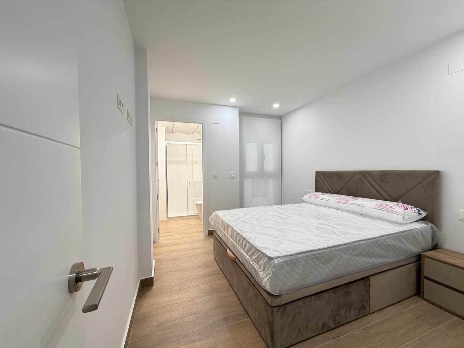 For sale - 2 Bedroom 2 Bathroom Apartment in Torrevieja - Estacion De Autobuses  - Alicante
