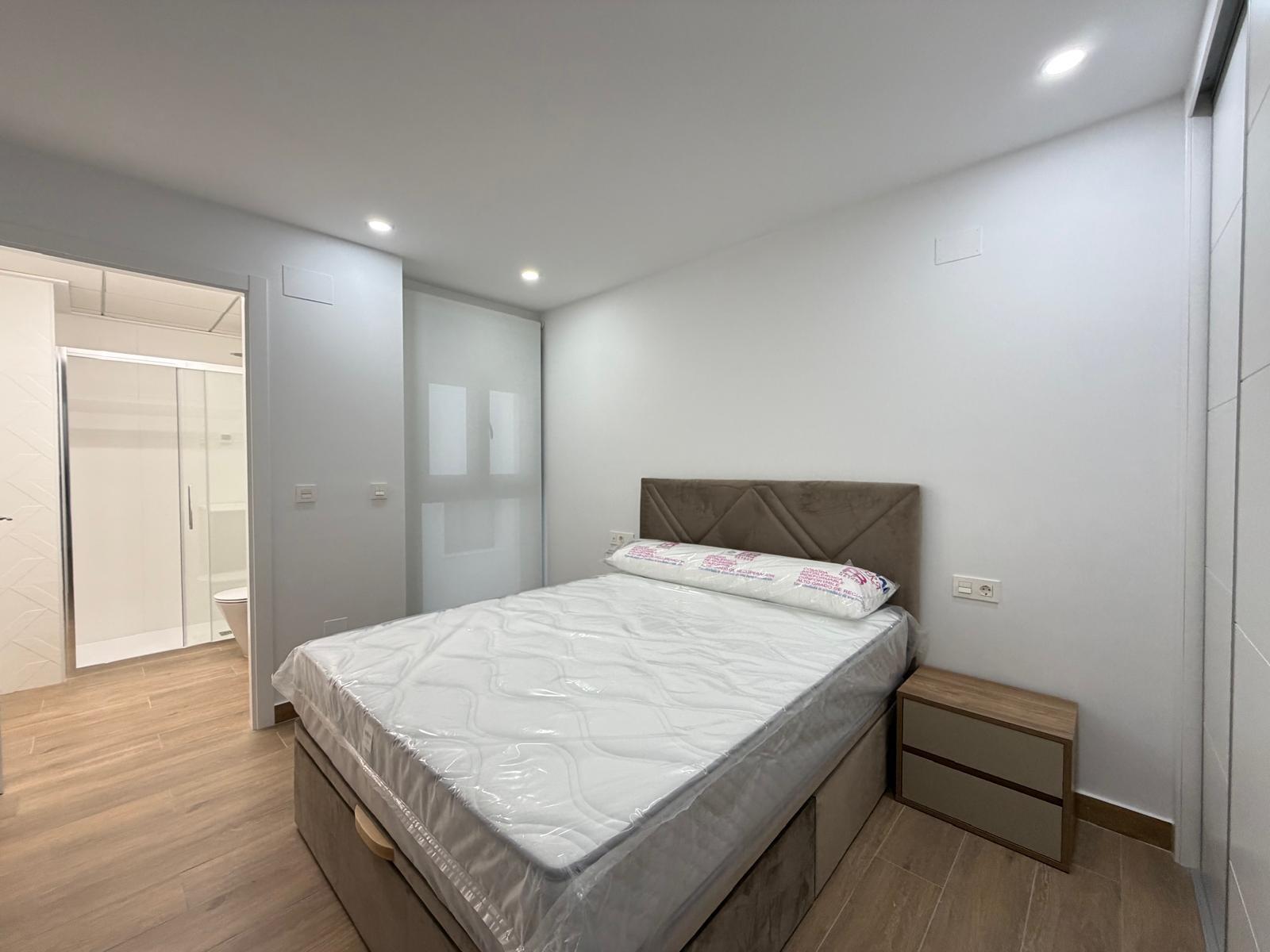 For sale - 2 Bedroom 2 Bathroom Apartment in Torrevieja - Estacion De Autobuses  - Alicante