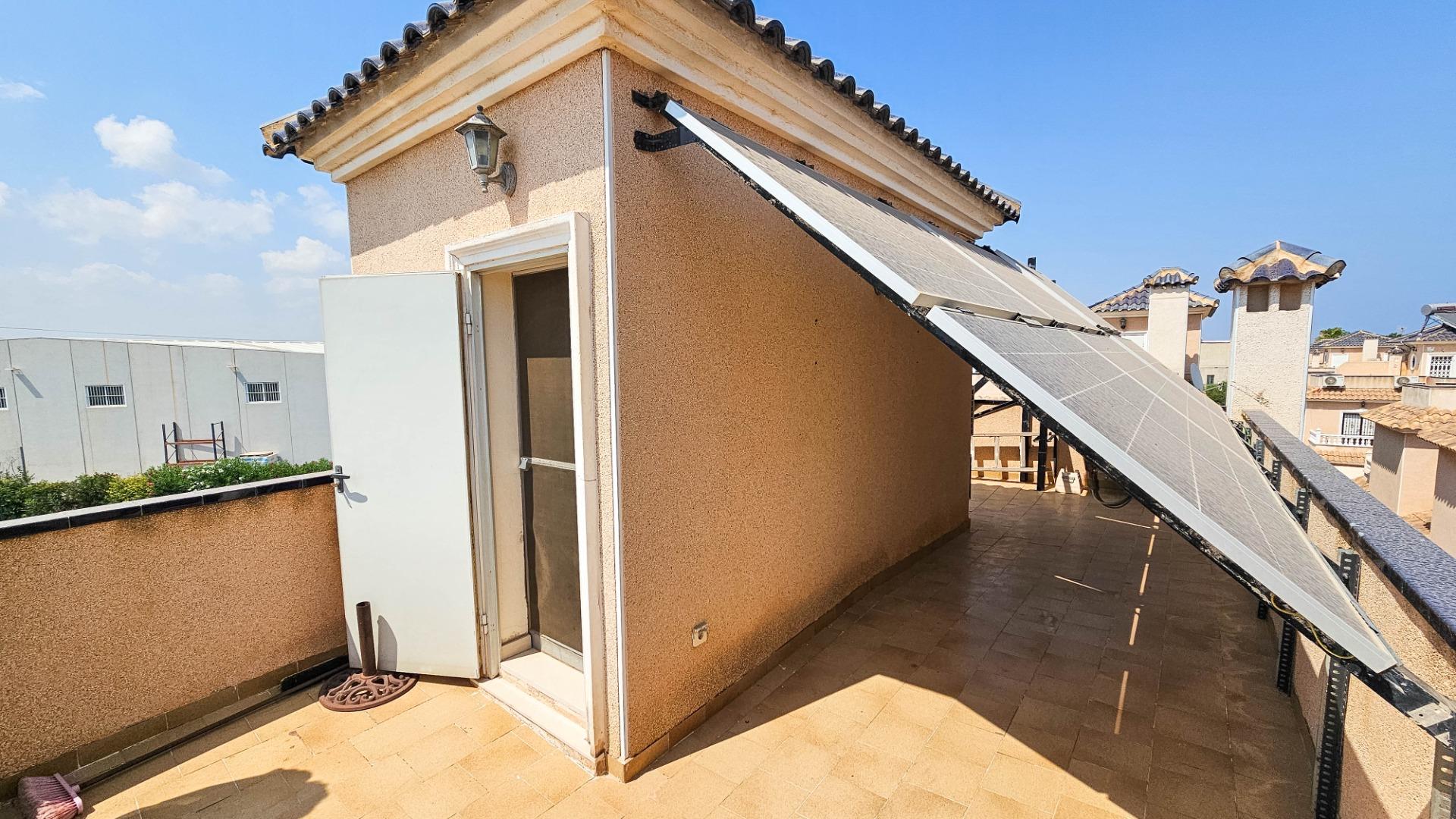 For sale - 3 Bedroom 3 Bathroom Villa in Orihuela Costa - Cabo Roig  - Alicante