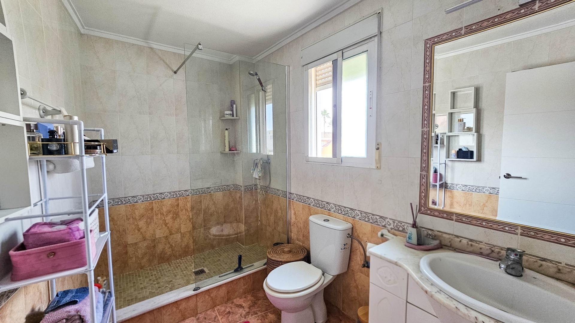 For sale - 3 Bedroom 3 Bathroom Villa in Orihuela Costa - Cabo Roig  - Alicante