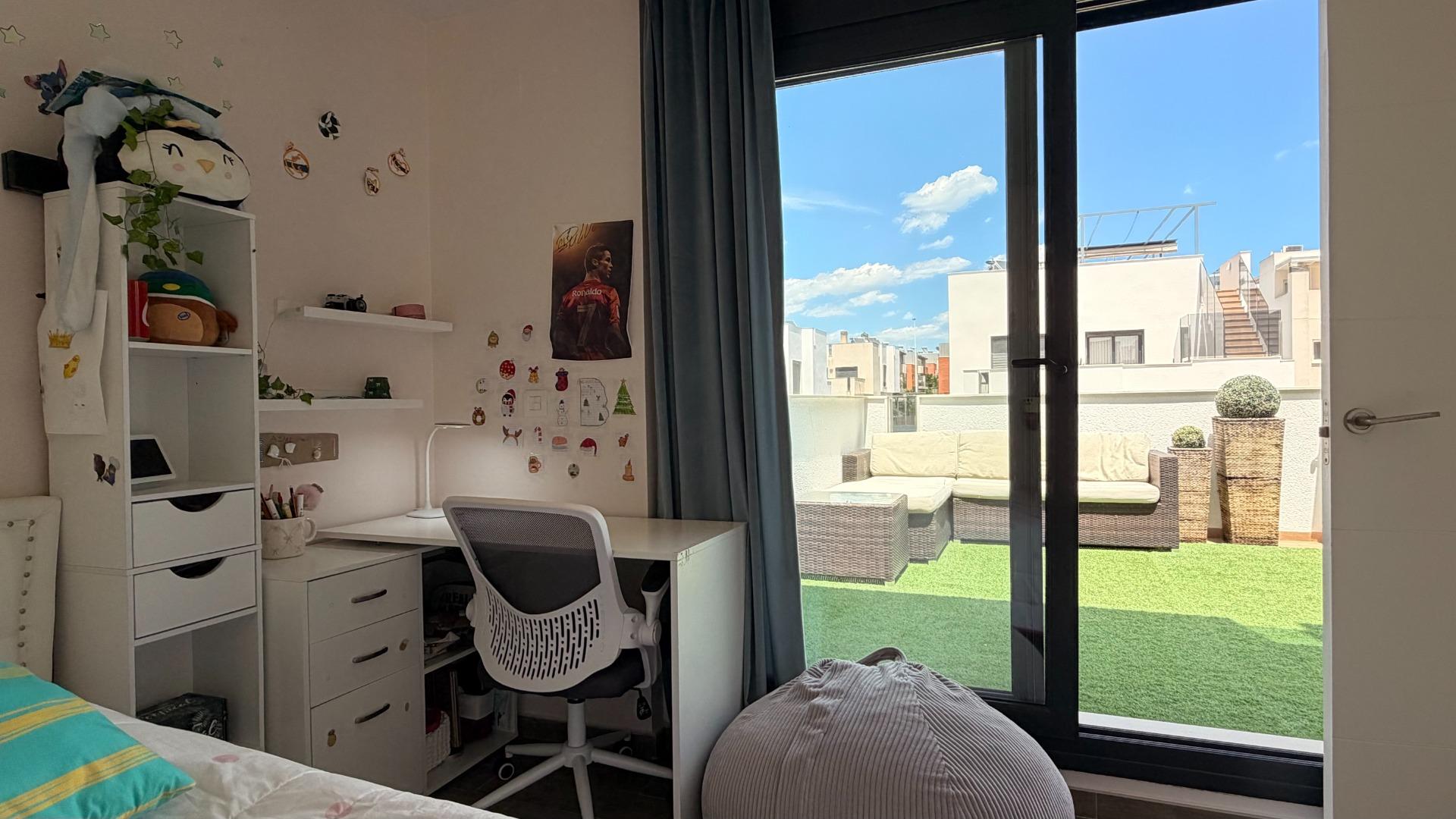 For sale - 5 Bedroom 3 Bathroom Villa in Torrevieja - aguas nuevas  - Alicante
