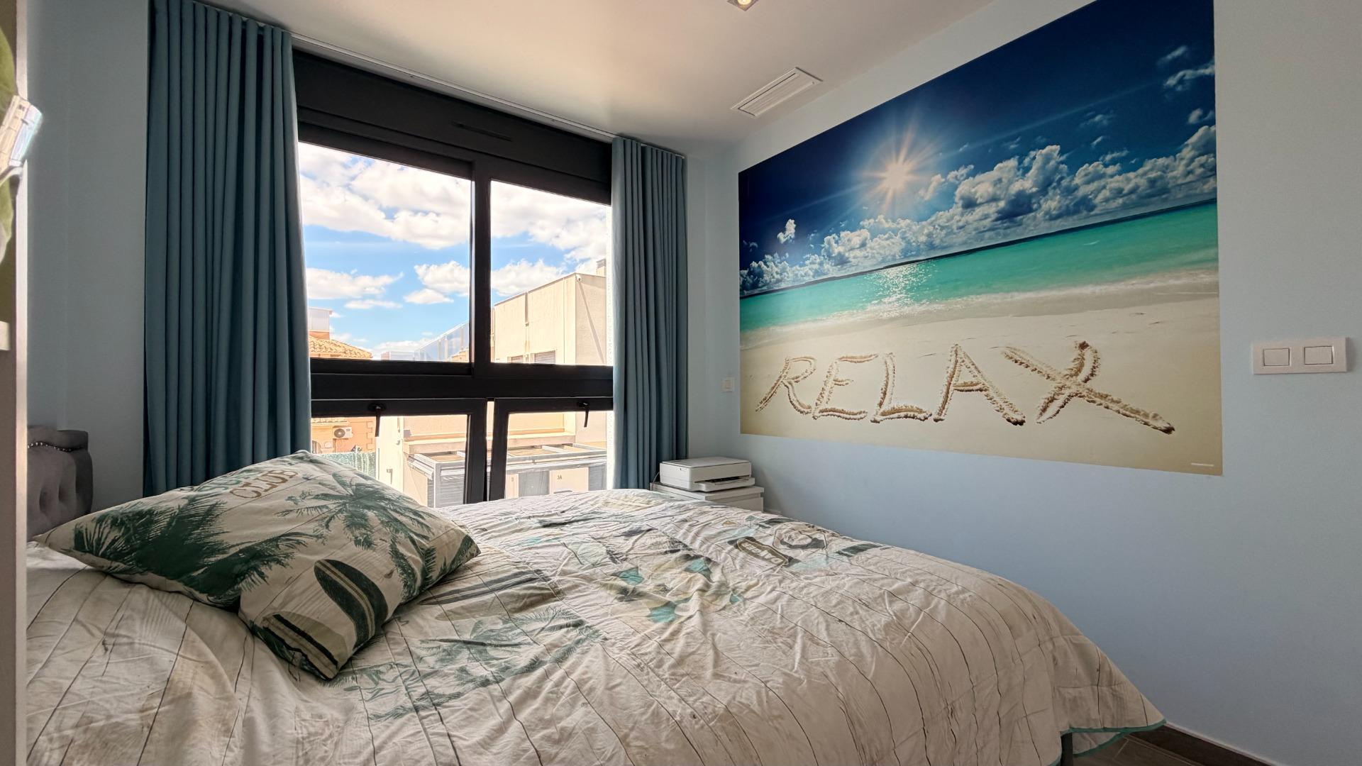 For sale - 5 Bedroom 3 Bathroom Villa in Torrevieja - aguas nuevas  - Alicante