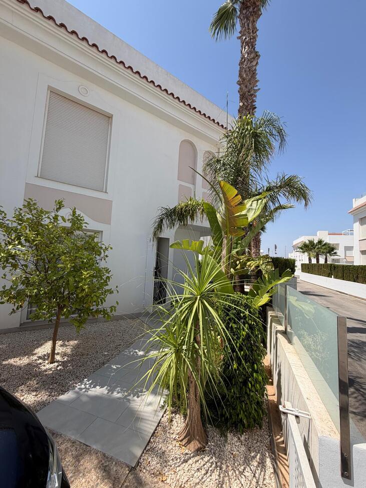For sale - 3 Bedroom 2 Bathroom Bungalow in Ciudad Quesada - Costa Blanca  - Alicante