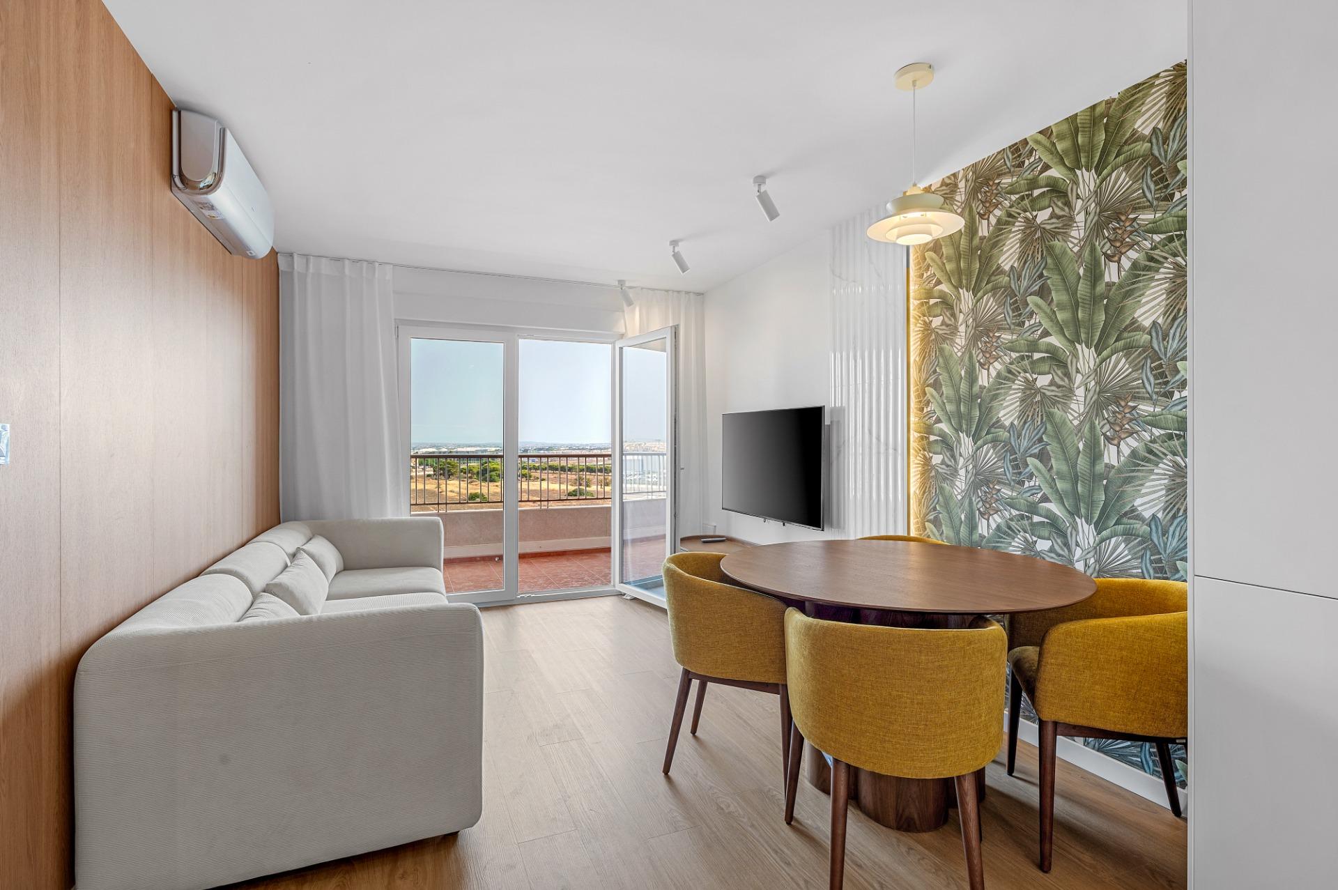 For sale - 2 Bedroom 2 Bathroom Apartment in Torrevieja - Punta Prima  - Alicante