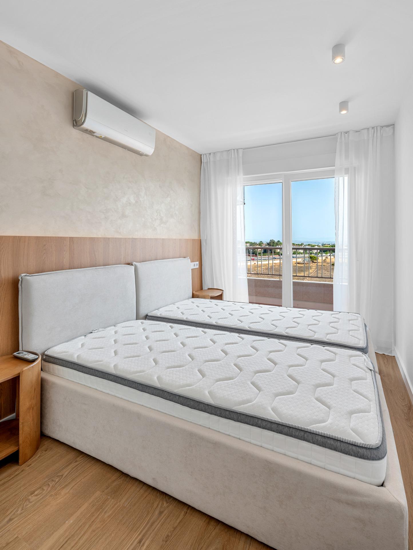 For sale - 2 Bedroom 2 Bathroom Apartment in Torrevieja - Punta Prima  - Alicante
