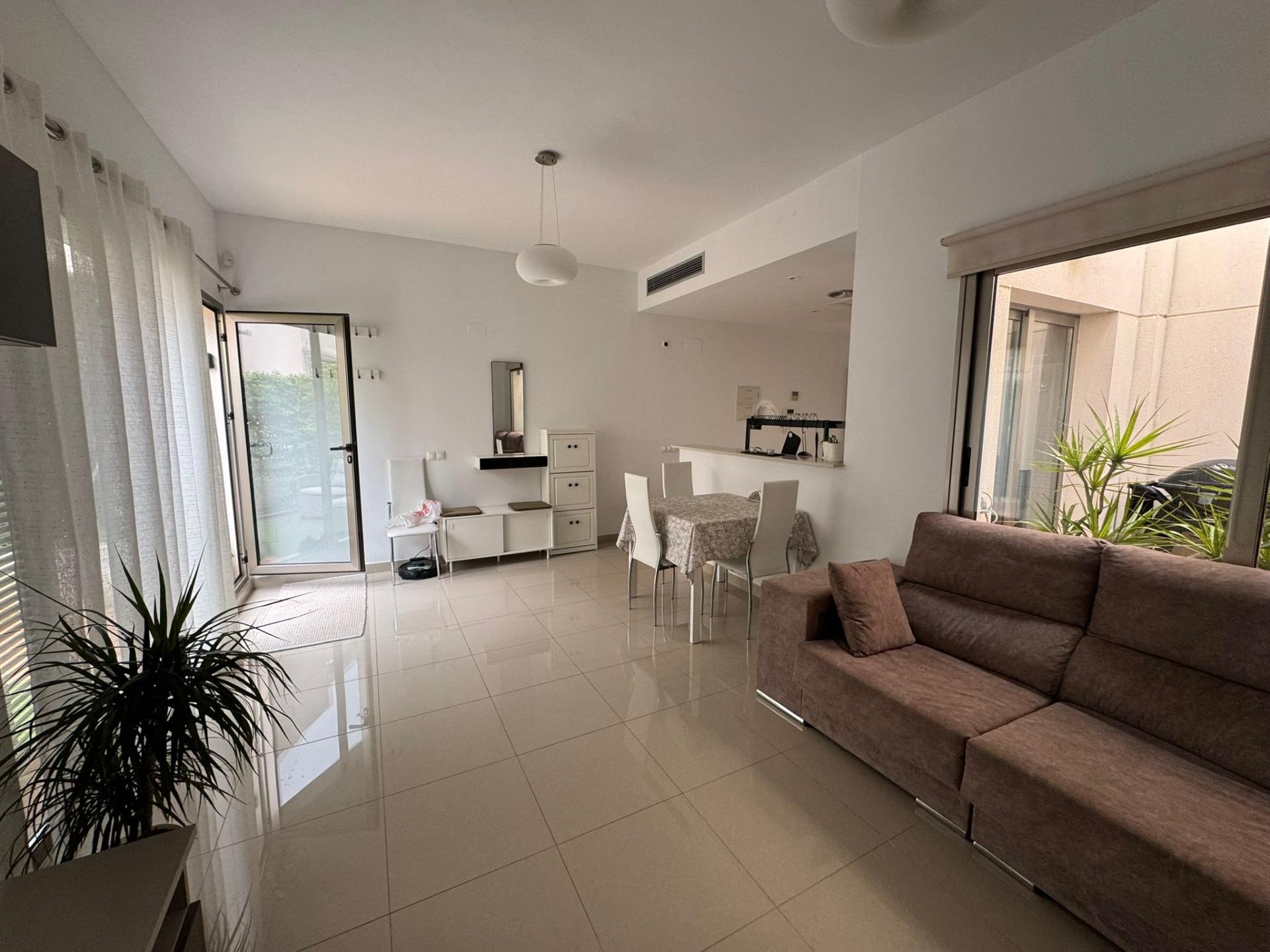 For sale - 3 Bedroom 3 Bathroom Town House in Torrevieja - Punta Prima  - Alicante