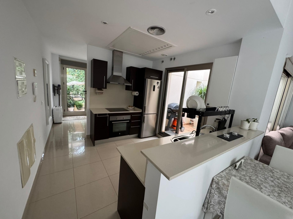 3 Bedroom 3 Bathroom Town House in Torrevieja