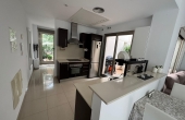 27-154-519-11-1121/79339, 3 Bedroom 3 Bathroom Town House in Torrevieja