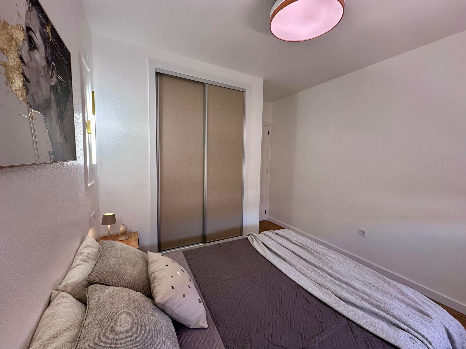 For sale - 2 Bedroom 1 Bathroom Apartment in Torrevieja - Habaneras  - Alicante