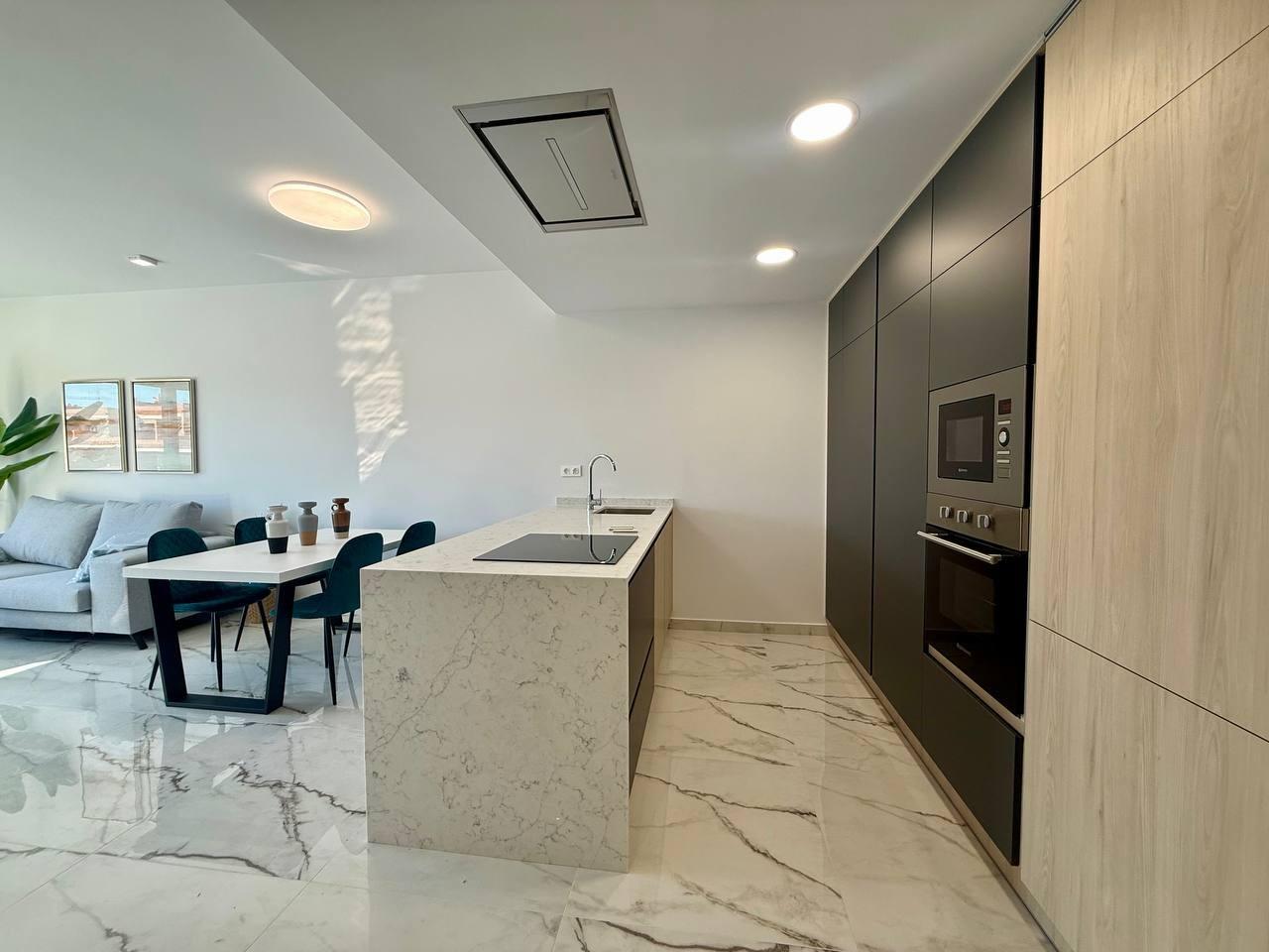 For sale - 2 Bedroom 2 Bathroom Penthouse in Villamartin - Pau 8  - Alicante