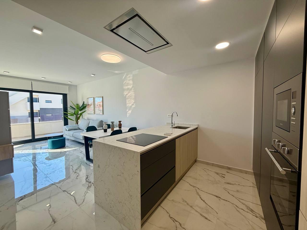For sale - 2 Bedroom 2 Bathroom Penthouse in Villamartin - Pau 8  - Alicante