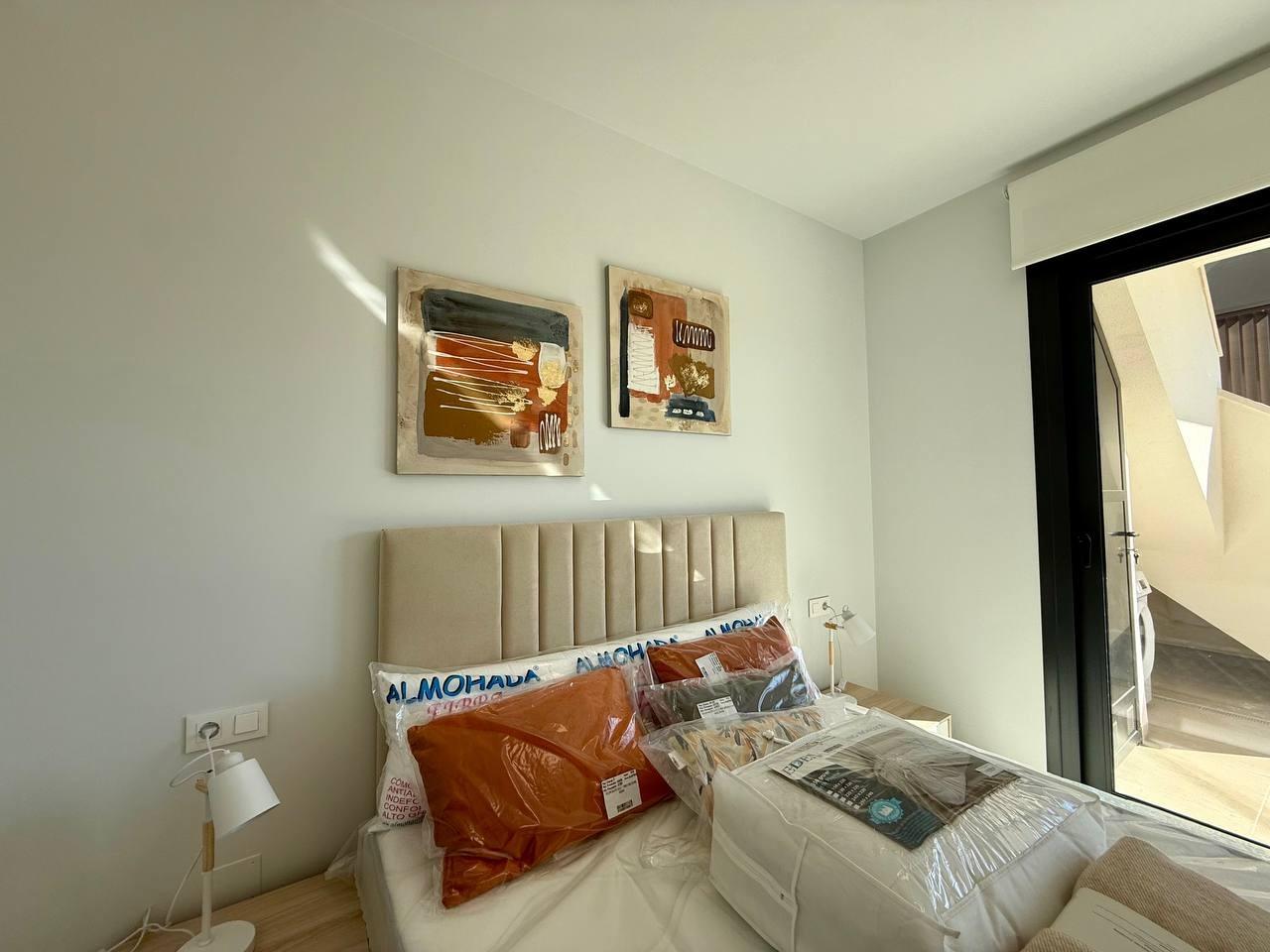 For sale - 2 Bedroom 2 Bathroom Penthouse in Villamartin - Pau 8  - Alicante