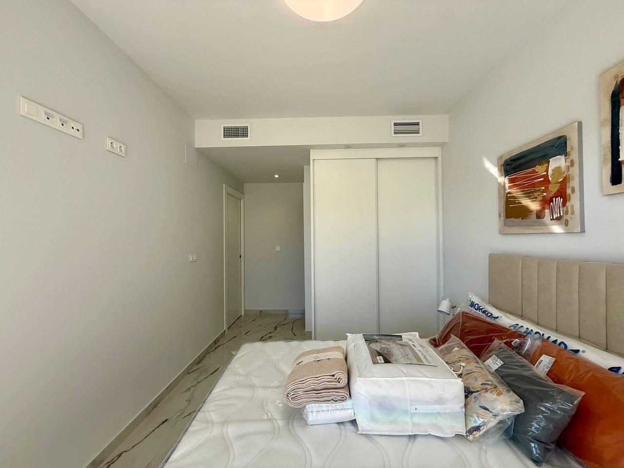 For sale - 2 Bedroom 2 Bathroom Penthouse in Villamartin - Pau 8  - Alicante
