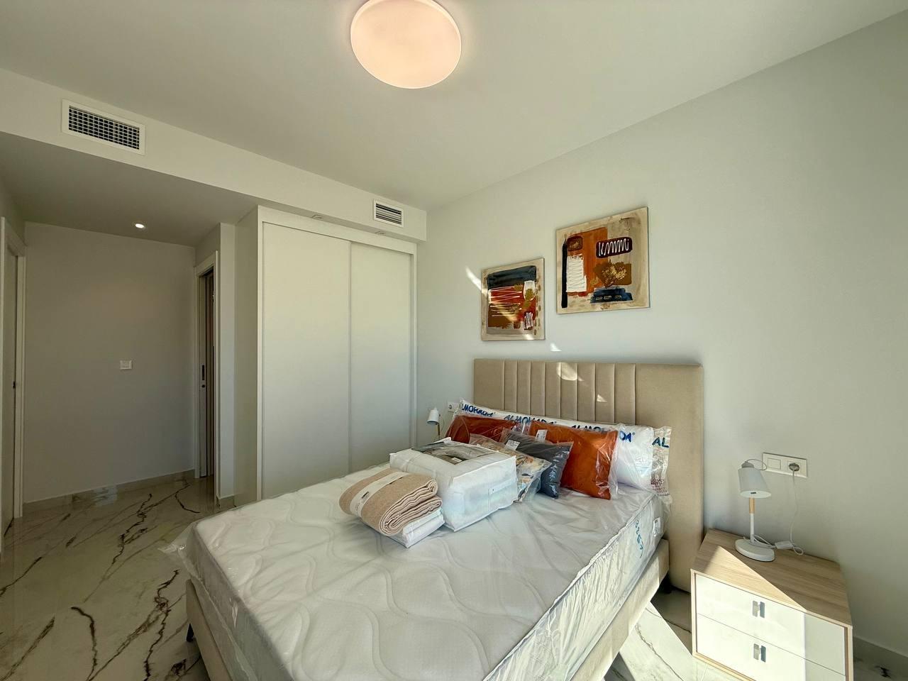 For sale - 2 Bedroom 2 Bathroom Penthouse in Villamartin - Pau 8  - Alicante