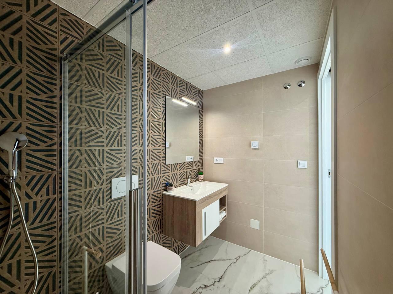 For sale - 2 Bedroom 2 Bathroom Penthouse in Villamartin - Pau 8  - Alicante