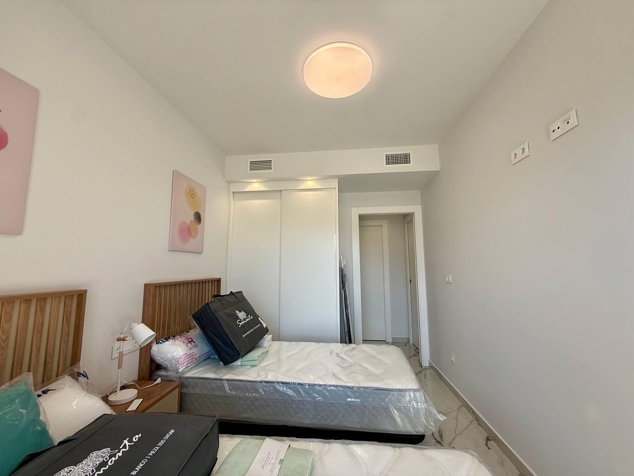 For sale - 2 Bedroom 2 Bathroom Penthouse in Villamartin - Pau 8  - Alicante