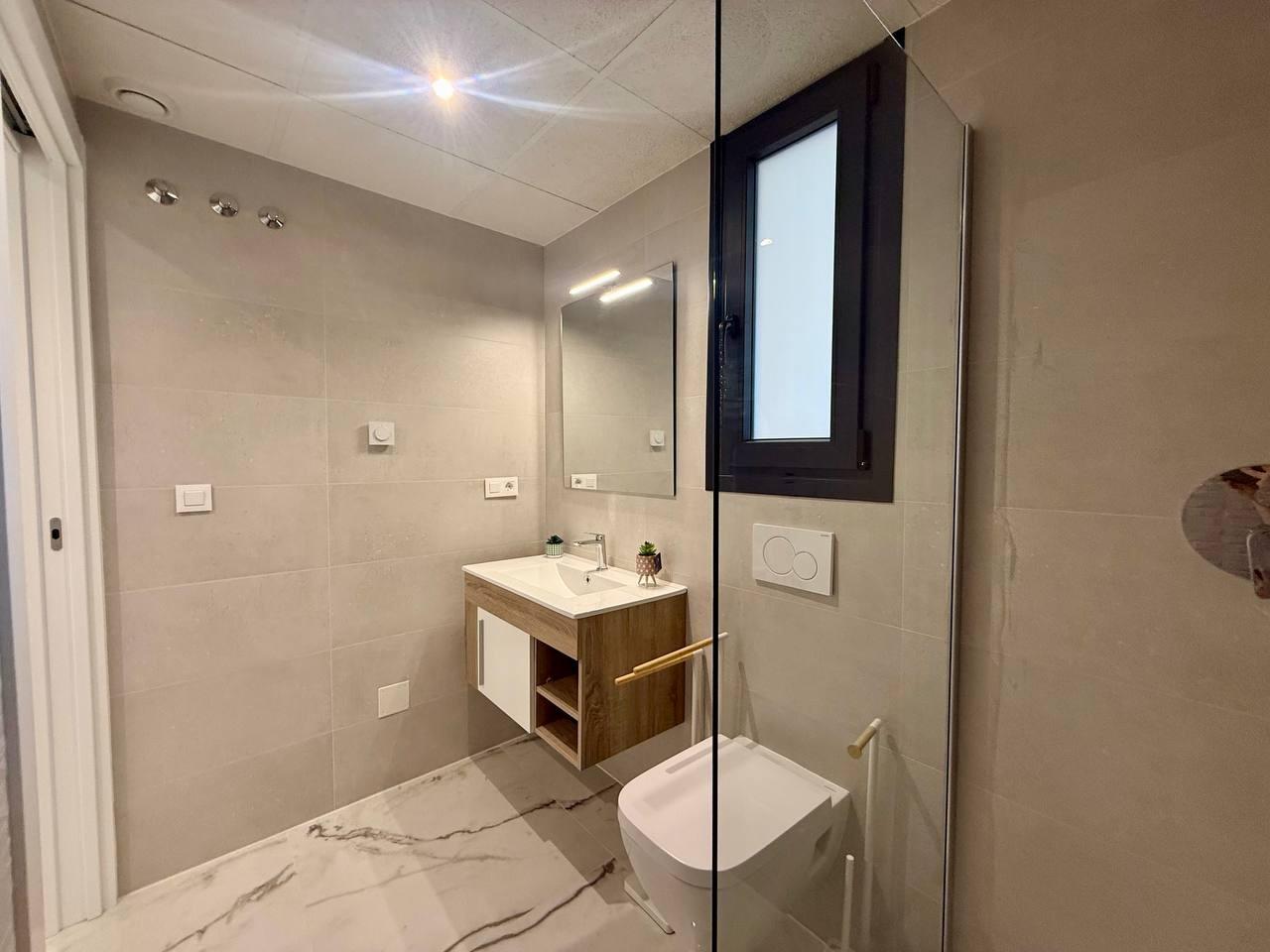For sale - 2 Bedroom 2 Bathroom Penthouse in Villamartin - Pau 8  - Alicante