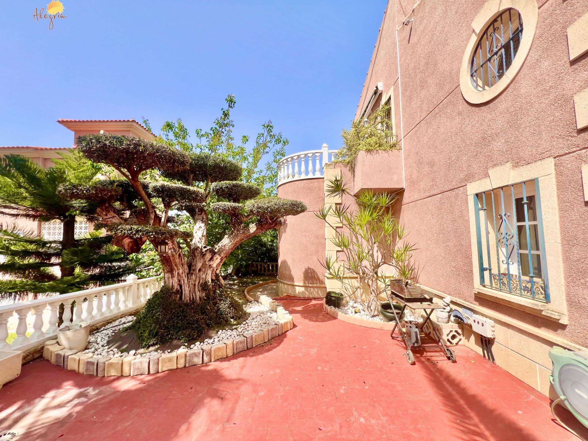 For sale - 3 Bedroom 2 Bathroom Villa in Torrevieja - Los Balcones - Los Altos Del Edén  - Alicante