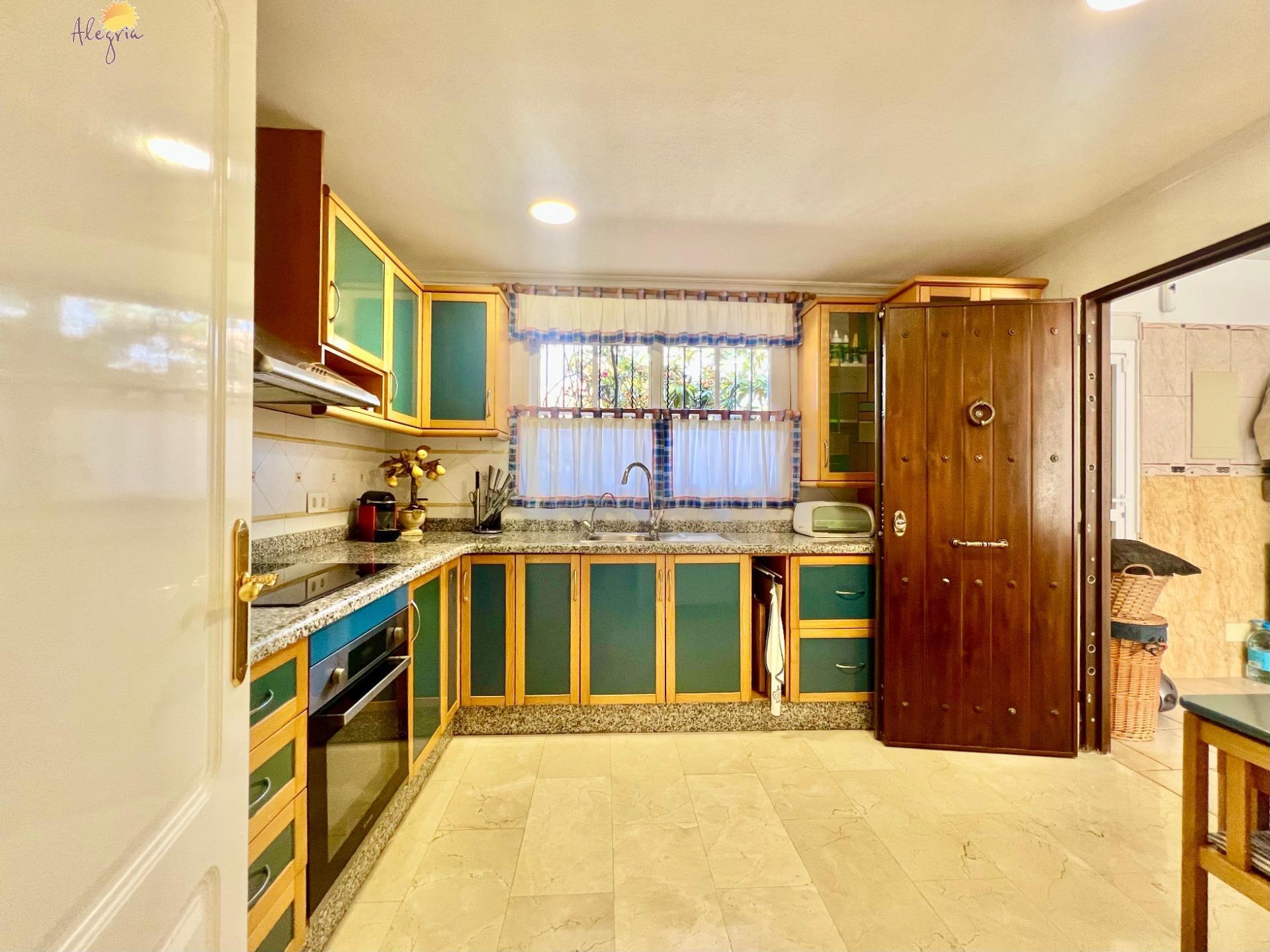 For sale - 3 Bedroom 2 Bathroom Villa in Torrevieja - Los Balcones - Los Altos Del Edén  - Alicante