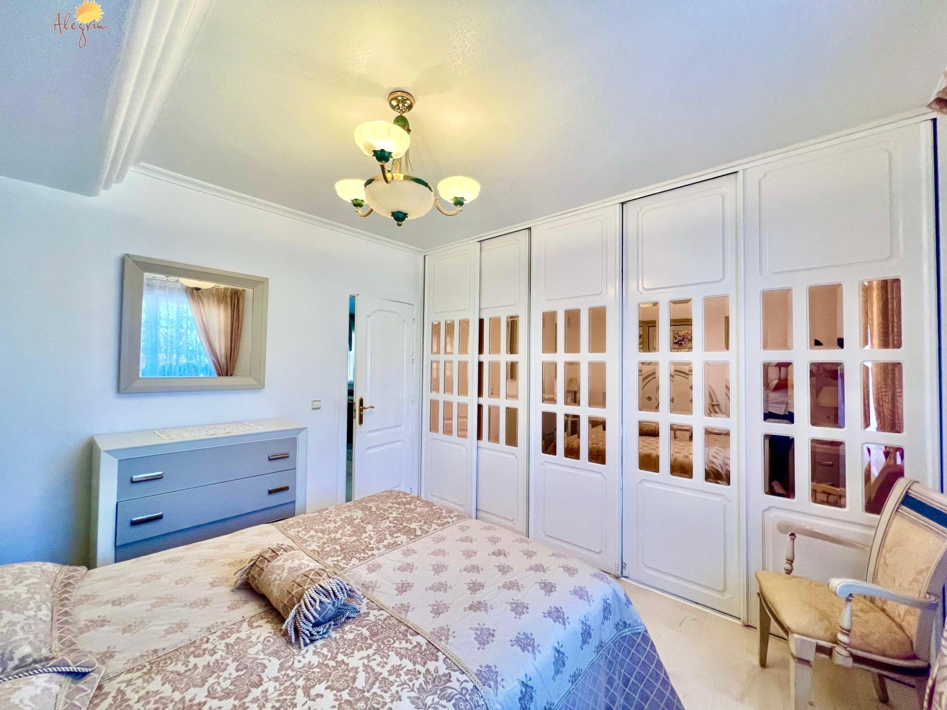 For sale - 3 Bedroom 2 Bathroom Villa in Torrevieja - Los Balcones - Los Altos Del Edén  - Alicante