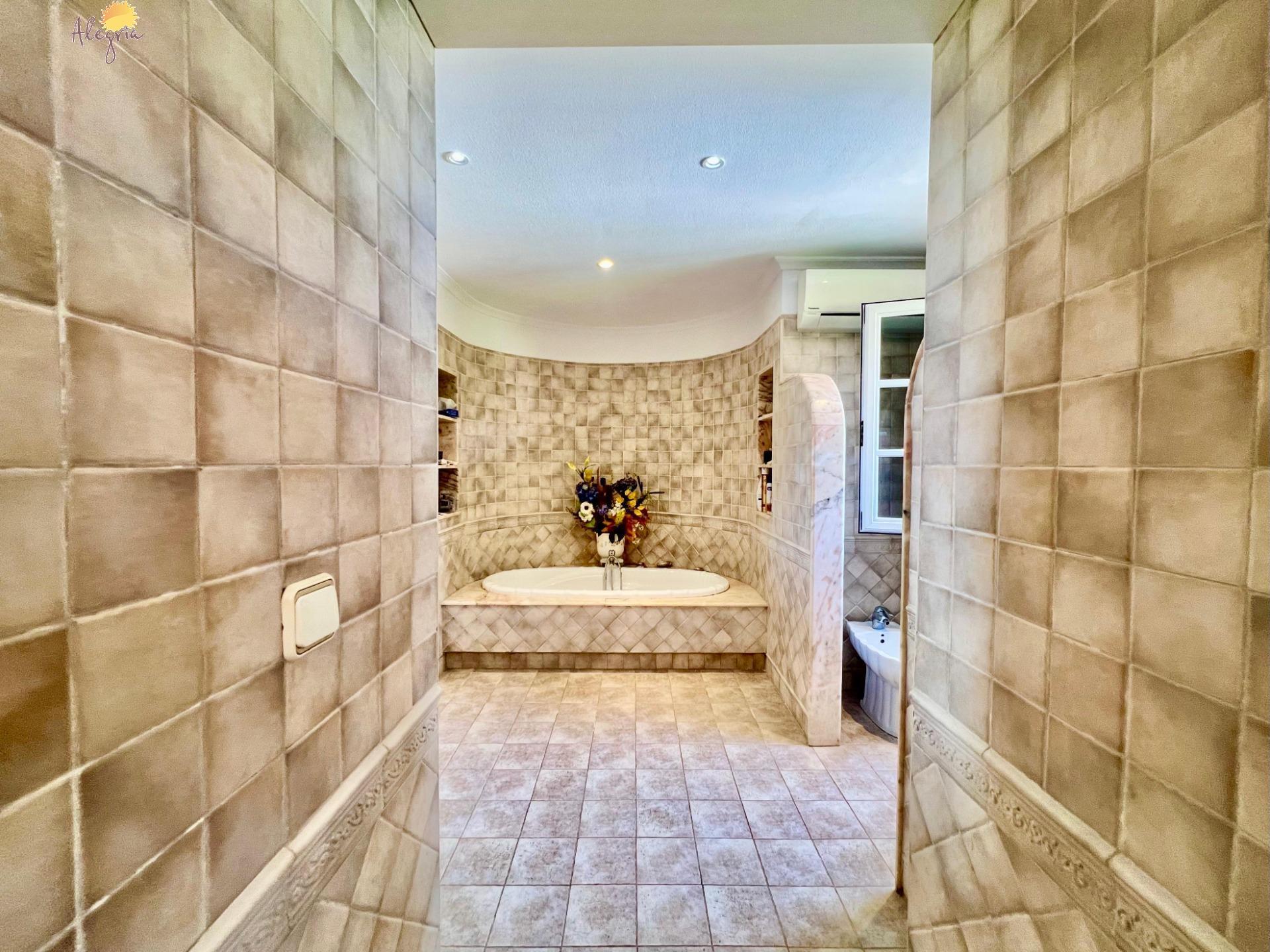 For sale - 3 Bedroom 2 Bathroom Villa in Torrevieja - Los Balcones - Los Altos Del Edén  - Alicante