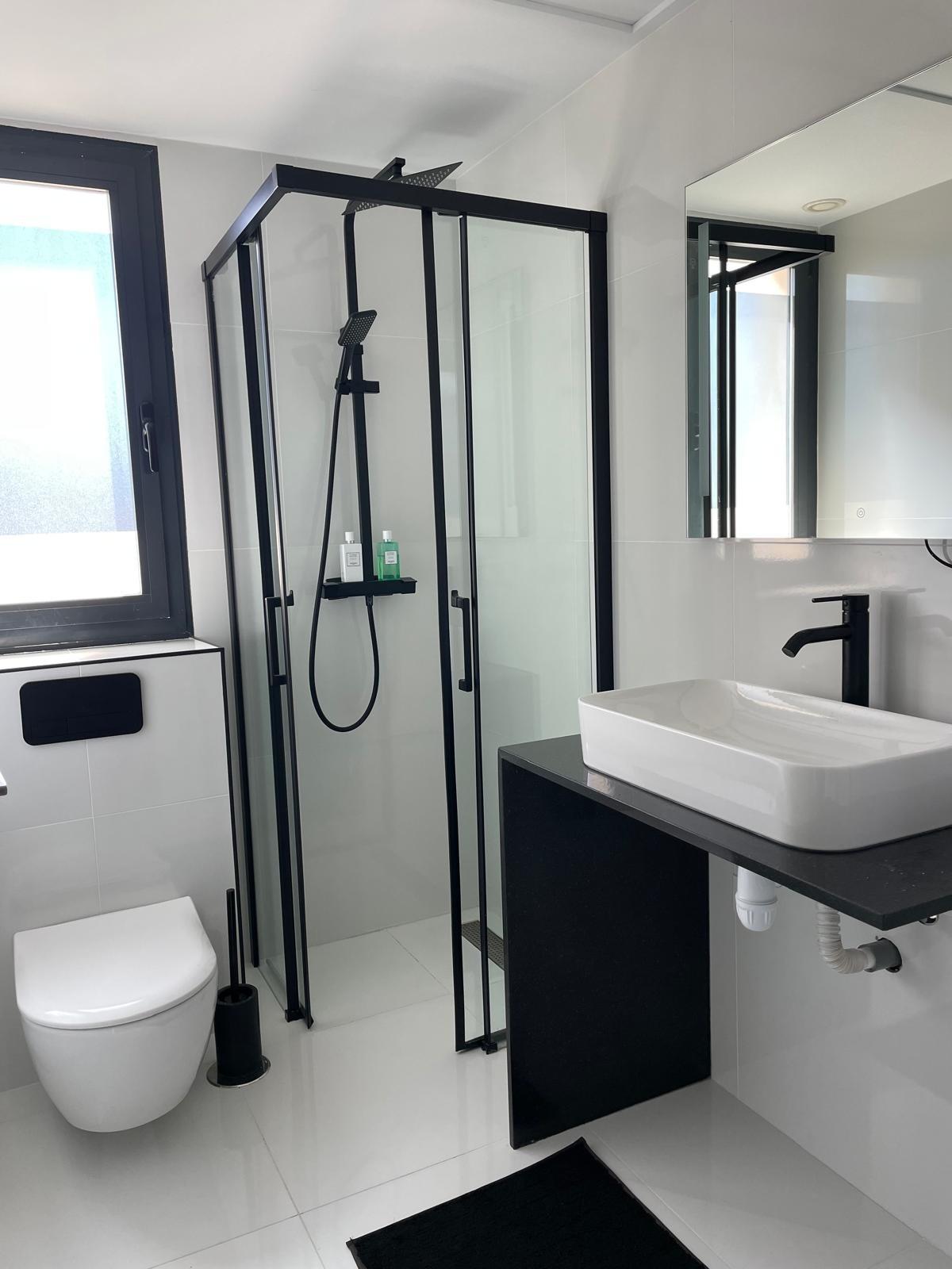 For sale - 2 Bedroom 2 Bathroom Modern Apartment in Villamartin - Las Filipinas  - Alicante